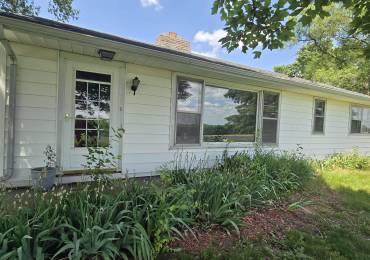 14170 SOUTH Street, Pekin, Illinois, 2 Bedrooms Bedrooms, ,2 BathroomsBathrooms,Residential,For Sale,SOUTH,RMAPA1258821