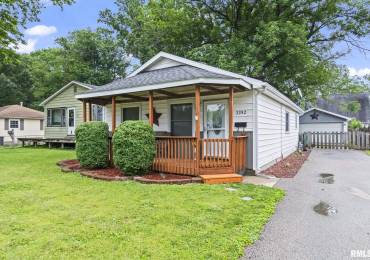 3352 CARMAN Avenue, Springfield, Illinois, 2 Bedrooms Bedrooms, ,1 BathroomBathrooms,Residential,For Sale,CARMAN,RMACA1037202