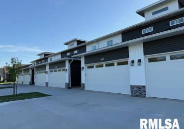 5198 PANDIT Drive, Bettendorf, Iowa, 4 Bedrooms Bedrooms, ,3 BathroomsBathrooms,Residential Lease,For Rent,PANDIT,RMAQC4264512
