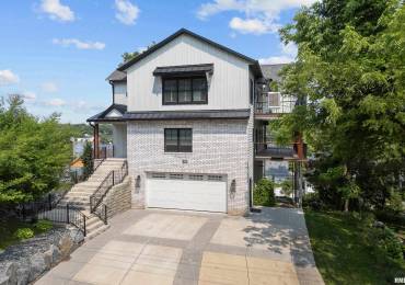 223 2ND Street, Le Claire, Iowa, 3 Bedrooms Bedrooms, ,3 BathroomsBathrooms,Residential,For Sale,2ND,RMAQC4264537