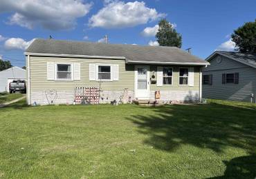 1622 LAKEVIEW Terrace, Jacksonville, Illinois, 3 Bedrooms Bedrooms, ,1 BathroomBathrooms,Residential,For Sale,LAKEVIEW,RMACA1037327