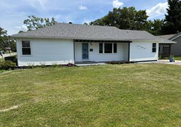 122 Paint Creek Lane, Carmi, Illinois, 3 Bedrooms Bedrooms, ,2 BathroomsBathrooms,Residential,For Sale,Paint Creek,RMAEB458466