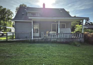 405 SHAW Street, Harrisburg, Illinois, 4 Bedrooms Bedrooms, ,2 BathroomsBathrooms,Residential,For Sale,SHAW,RMAEB458472