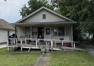 2129 16TH Street, Springfield, Illinois, 2 Bedrooms Bedrooms, ,1 BathroomBathrooms,Residential,For Sale,16TH,RMACA1037336