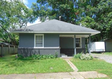 1306 NEWTON Avenue, Johnston City, Illinois, 3 Bedrooms Bedrooms, ,1 BathroomBathrooms,Residential,For Sale,NEWTON,RMAQC4264601
