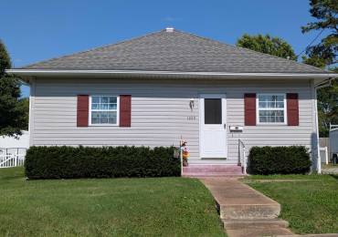1205 BURGESS Avenue, Johnston City, Illinois, 3 Bedrooms Bedrooms, ,1 BathroomBathrooms,Residential,For Sale,BURGESS,RMAEB458483