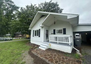 308 BLOSSOM Street, Carterville, Illinois, 3 Bedrooms Bedrooms, ,2 BathroomsBathrooms,Residential,For Sale,BLOSSOM,RMAEB458486