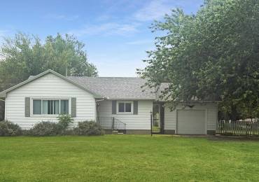 4928 FARMINGTON Road, Peoria, Illinois, 3 Bedrooms Bedrooms, ,1 BathroomBathrooms,Residential,For Sale,FARMINGTON,RMAPA1258373