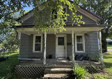 200 1ST Street, Havana, Illinois, 3 Bedrooms Bedrooms, ,1 BathroomBathrooms,Residential,For Sale,1ST,RMACA1037364