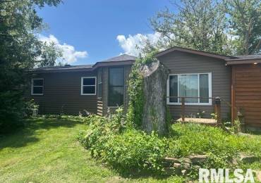 1011 20TH Street, Murphysboro, Illinois, 4 Bedrooms Bedrooms, ,1 BathroomBathrooms,Residential,For Sale,20TH,RMAEB458500