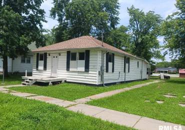 502 MATTHEW Street, Sesser, Illinois, 2 Bedrooms Bedrooms, ,1 BathroomBathrooms,Residential,For Sale,MATTHEW,RMAEB458499