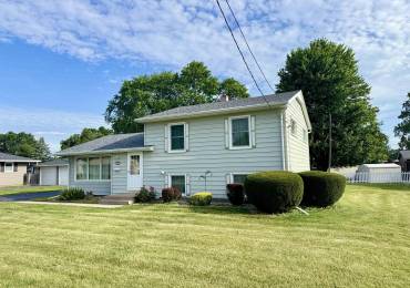 1197 BRIDGE Avenue, Galesburg, Illinois, 3 Bedrooms Bedrooms, ,2 BathroomsBathrooms,Residential,For Sale,BRIDGE,RMACA1037374