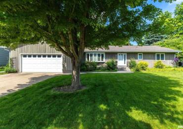 3626 32ND Street, Rock Island, Illinois, 5 Bedrooms Bedrooms, ,3 BathroomsBathrooms,Residential,For Sale,32ND,RMAQC4264686