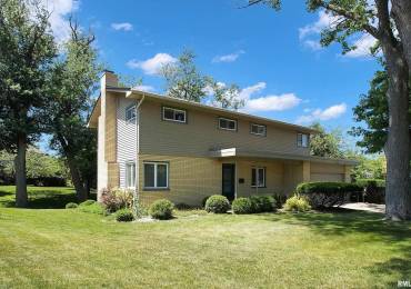 2816 GREENBRIER Lane, Peoria, Illinois, 4 Bedrooms Bedrooms, ,2 BathroomsBathrooms,Residential,For Sale,GREENBRIER,RMAPA1258902