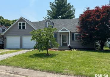 714 ELM Street, Taylorville, Illinois, 3 Bedrooms Bedrooms, ,1 BathroomBathrooms,Residential,For Sale,ELM,RMACA1037087