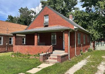 506 Sandusky Street, Jacksonville, Illinois, 3 Bedrooms Bedrooms, ,1 BathroomBathrooms,Residential,For Sale,Sandusky,RMACA1037401