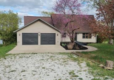 3809 FISK Road, Astoria, Illinois, 3 Bedrooms Bedrooms, ,2 BathroomsBathrooms,Residential,For Sale,FISK,RMAPA1257413