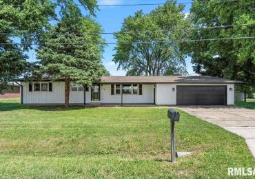 712 TROJAN Road, Auburn, Illinois, 3 Bedrooms Bedrooms, ,1 BathroomBathrooms,Residential,For Sale,TROJAN,RMACA1037406