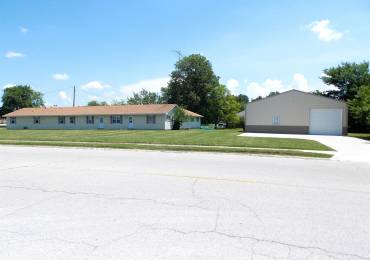 110 DELMAR Avenue, Salem, Illinois, ,Commercial Sale,For Sale,DELMAR,RMAEB458538