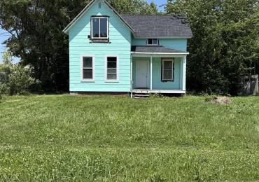 721 MULBERRY Street, Galesburg, Illinois, 4 Bedrooms Bedrooms, ,1 BathroomBathrooms,Residential,For Sale,MULBERRY,RMACA1037429