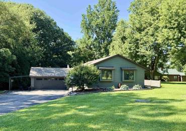 120 LAKEVIEW Drive, East Galesburg, Illinois, 4 Bedrooms Bedrooms, ,2 BathroomsBathrooms,Residential,For Sale,LAKEVIEW,RMACA1037697