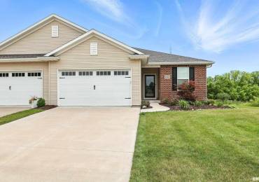 5547 CREEKSIDE Lane, Bettendorf, Iowa, 3 Bedrooms Bedrooms, ,3 BathroomsBathrooms,Residential,For Sale,CREEKSIDE,RMAQC4265146