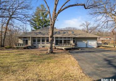 2801 12TH Avenue, Rock Island, Illinois, 6 Bedrooms Bedrooms, ,3 BathroomsBathrooms,Residential,For Sale,12TH,RMAQC4261744
