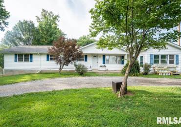 17000 Log Cabin Road, Marion, Illinois, 3 Bedrooms Bedrooms, ,2 BathroomsBathrooms,Residential,For Sale,Log Cabin,RMAQC4265197