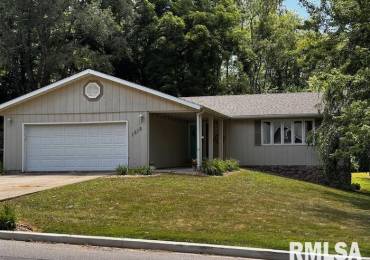 1415 SYCAMORE Street, Canton, Illinois, 4 Bedrooms Bedrooms, ,2 BathroomsBathrooms,Residential,For Sale,SYCAMORE,RMAPA1259279