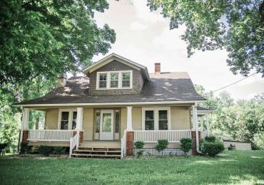 3321 STATE Street, Quincy, Illinois, 3 Bedrooms Bedrooms, ,2 BathroomsBathrooms,Residential,For Sale,STATE,RMAQC4264557