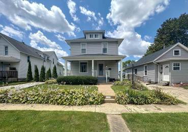 1426 32ND Street, Rock Island, Illinois, 3 Bedrooms Bedrooms, ,1 BathroomBathrooms,Residential,For Sale,32ND,RMAQC4265209
