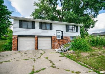 2705 MILLBROOK Court, Peoria, Illinois, 4 Bedrooms Bedrooms, ,2 BathroomsBathrooms,Residential,For Sale,MILLBROOK,RMAPA1259289