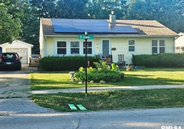 707 CLARK Street, Litchfield, Illinois, 3 Bedrooms Bedrooms, ,1 BathroomBathrooms,Residential,For Sale,CLARK,RMACA1037725