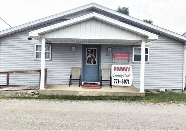 102 1ST Street, Vienna, Illinois, ,Commercial Sale,For Sale,1ST,RMAEB458757
