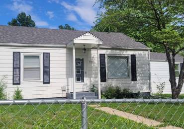 2814 Mannen Street, Mt Vernon, Illinois, 2 Bedrooms Bedrooms, ,1 BathroomBathrooms,Residential,For Sale,Mannen,RMAEB458017