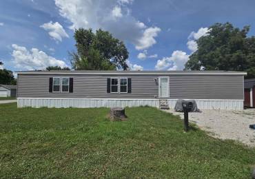 303 MARION Street, Centralia, Illinois, 3 Bedrooms Bedrooms, ,2 BathroomsBathrooms,Residential,For Sale,MARION,RMAEB458777