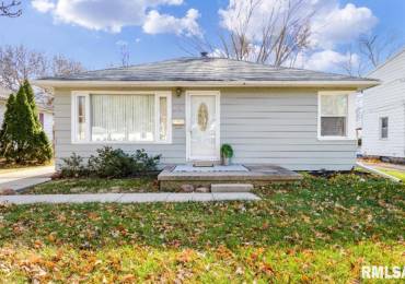 1010 CORRINGTON Avenue, Peoria, Illinois, 3 Bedrooms Bedrooms, ,1 BathroomBathrooms,Residential,For Sale,CORRINGTON,RMAPA1259334