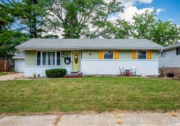 2227 WESTPORT Road, Peoria, Illinois, 3 Bedrooms Bedrooms, ,1 BathroomBathrooms,Residential,For Sale,WESTPORT,RMAPA1259338