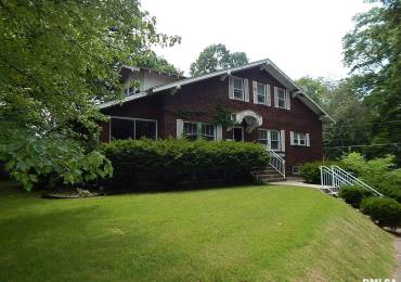 1132 24TH Avenue, Moline, Illinois, 3 Bedrooms Bedrooms, ,1 BathroomBathrooms,Residential,For Sale,24TH,RMAQC4265281