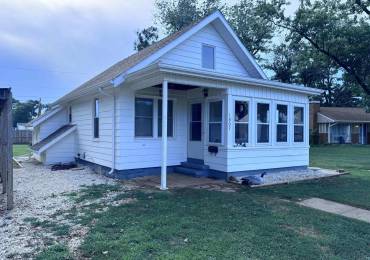 1807 5TH Street, Chillicothe, Illinois, 2 Bedrooms Bedrooms, ,1 BathroomBathrooms,Residential,For Sale,5TH,RMAPA1259356