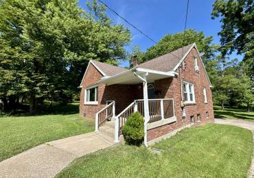 403 Freeman Street, Anna, Illinois, 3 Bedrooms Bedrooms, ,2 BathroomsBathrooms,Residential,For Sale,Freeman,RMAEB458798