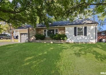 510 WESTGATE Avenue, Jacksonville, Illinois, 3 Bedrooms Bedrooms, ,1 BathroomBathrooms,Residential,For Sale,WESTGATE,RMACA1037778