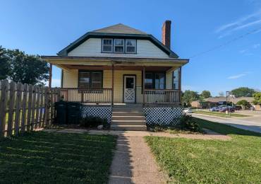 927 SYCAMORE Street, Quincy, Illinois, 3 Bedrooms Bedrooms, ,2 BathroomsBathrooms,Residential,For Sale,SYCAMORE,RMACA1037781