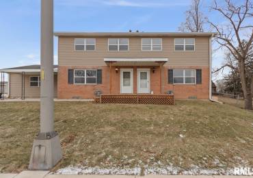 2020 GLEN Avenue, Peoria, Illinois, 3 Bedrooms Bedrooms, ,2 BathroomsBathrooms,Residential Lease,For Rent,GLEN,RMAPA1263039